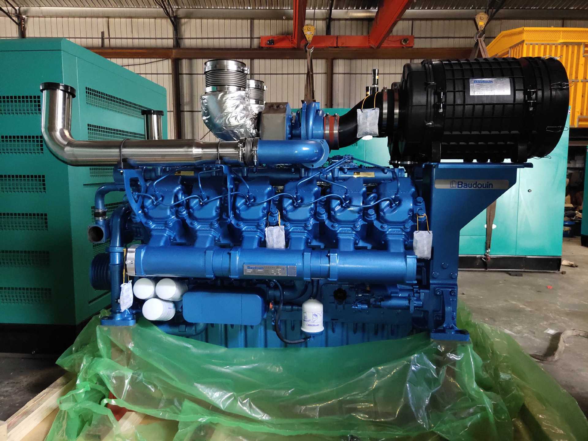 云南昆明潍柴动力12M33D1108E200/1108KW发电船用动力柴油发动机