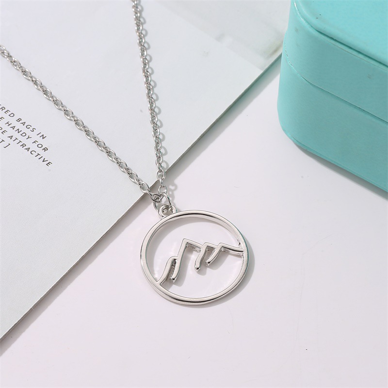 Necklace Round Hollow Necklace Pendant Fashion Mountain Folded Mountain Geometric Hollow Necklace display picture 5