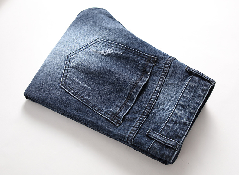 Jeans uomo taglio largo gamba dritta effetto usurato_voghion.com