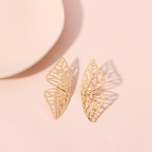 4g Weight No Inlaid Inlay Material Earrings Classification Housewarming, Anniversary, Business, Wedding, Travel, Birthday, Festival Occasion Alloy Material Animal Pattern Women'S Gender Plating Design Gold, Silver Color Korean Swan Pearl Earrings 14
