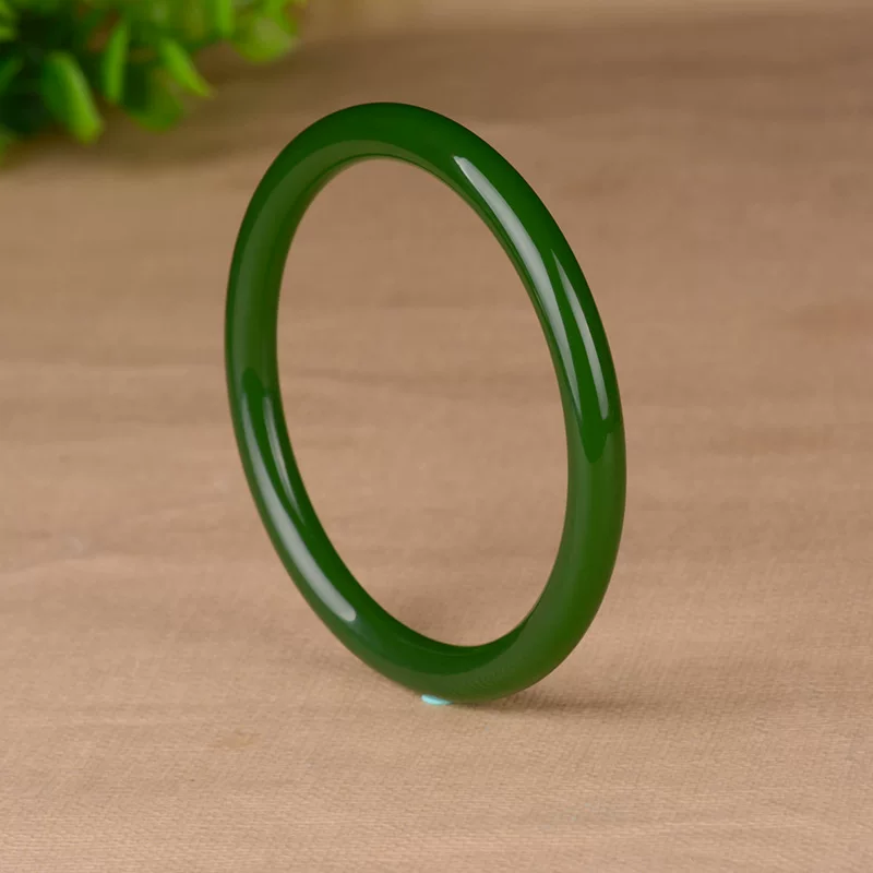 Thin bracelet jade