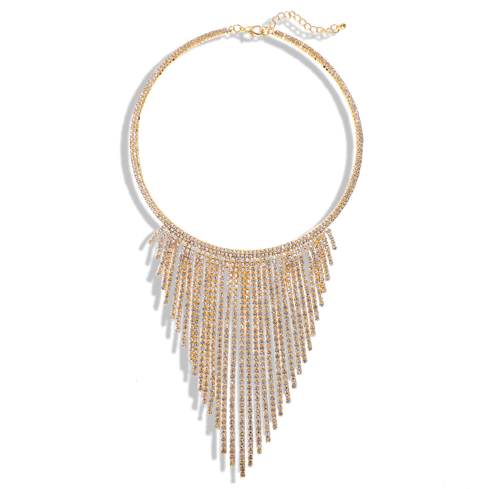 Dazzling Necklace Look