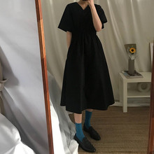 韩国新款chic 冷淡风 日式慵懒 随意感 V领款式收腰百搭连衣裙女