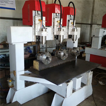 供应 真空吸附台面木工 设备广告雕刻机