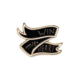 访萱速卖通热卖丝带胸针WIN MY HEART珐琅胸针衬衫牛仔徽章礼物