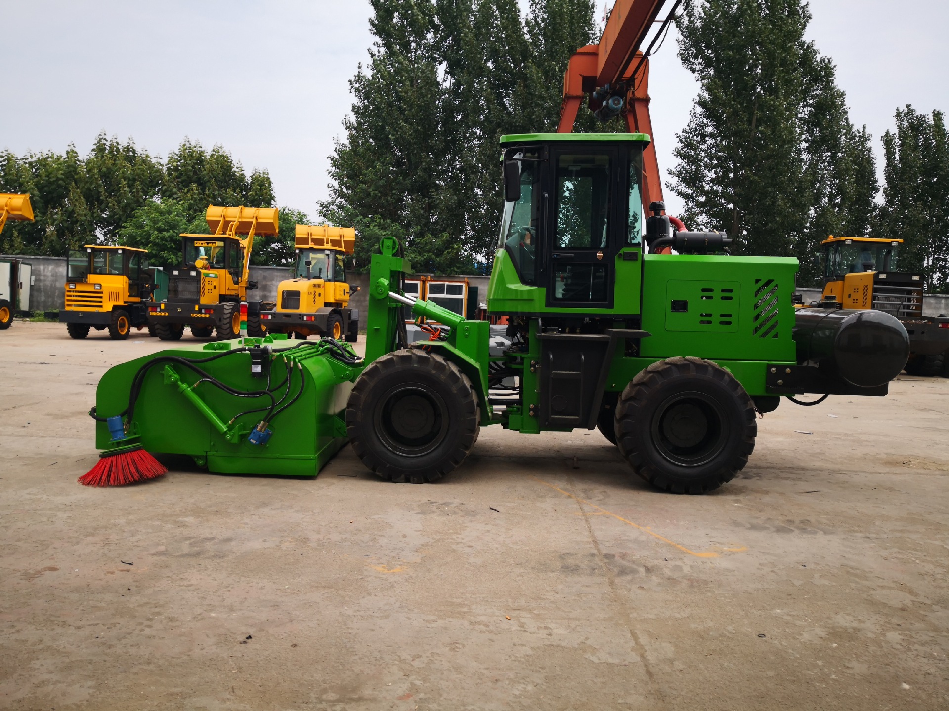 厂家直供S280清扫车扫路机厂区煤厂扫路车渣土 砂石道路清扫车