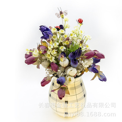 Mini insect Little bee Animal Set simulation insect Wild animal Toys suit plastic cement insect Model