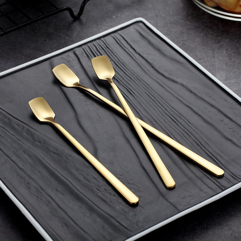 Cuchara de café cuadrada personalizable de acero dorado_voghion.com