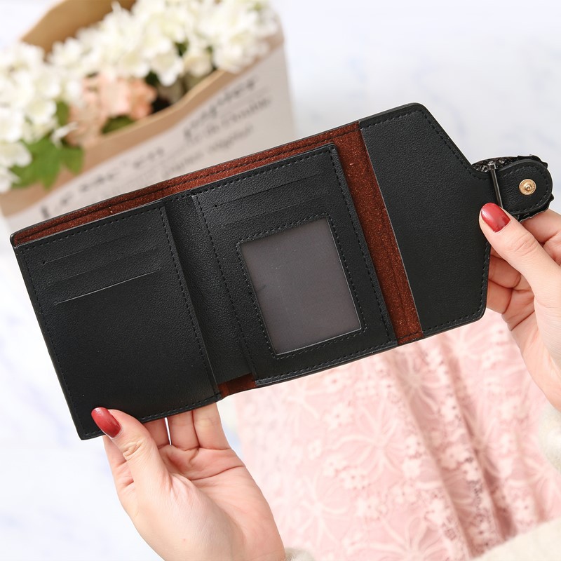 2019 new pure small wallet women's short Korean version retro versatile folding change wallet wallet cross border foreign trade wholesale