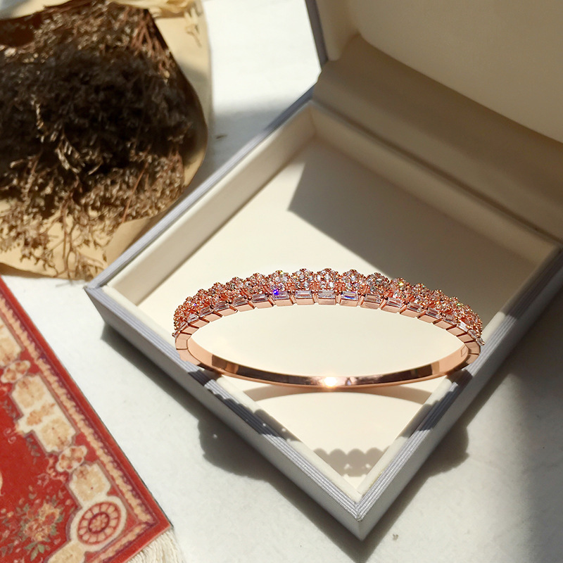 Diamanten bloem armband voor dames luxe mode armband sieraden_voghion.com