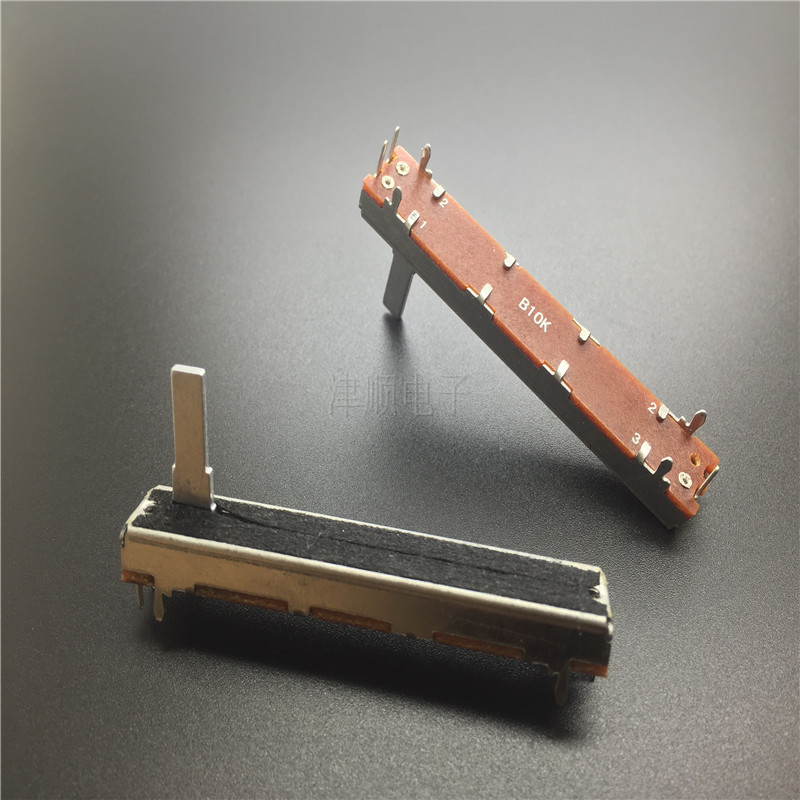 SL4521NB10K-15C 总长60MM行程4.5公分单声道直滑电位器 调音台