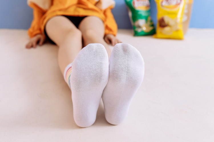 秋冬款男袜中筒彩虹女袜情侣袜子