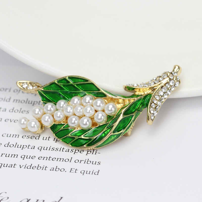 Fashion Color Wheat Corsage Collar Pin Retro Trend Ear Brooch display picture 2