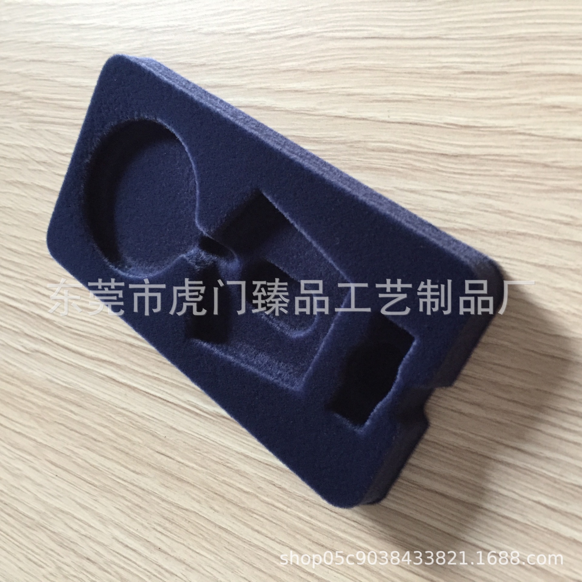 虎门植绒厂提供PS吸塑盒植绒喷绒加工PVC吸塑内托植绒加工