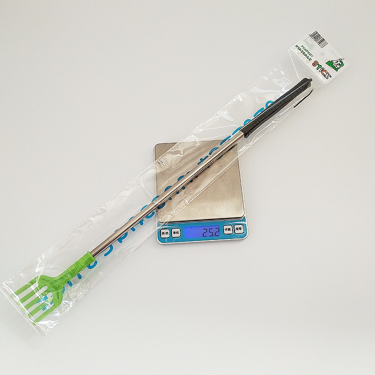 Rascador telescópico metálico para espalda, mango colorido, resistente y portátil.