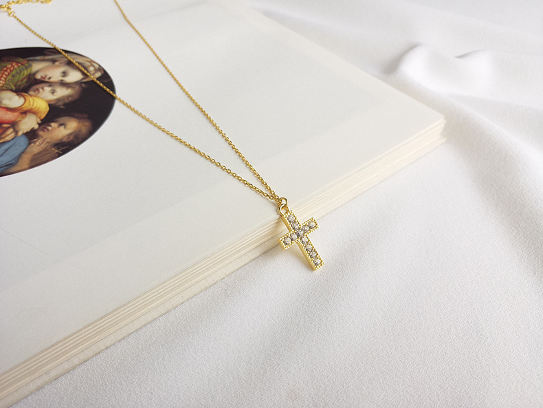Cross Pendant Necklace Image 1