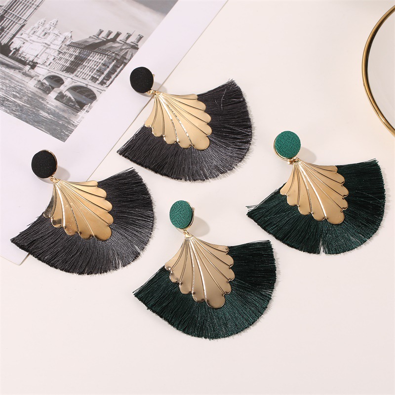 New Earrings Bohemia Fan-shaped Tassel Earrings Fashion Ripple Design Texaggerated Earrings Wholesale Nihaojewelry display picture 5