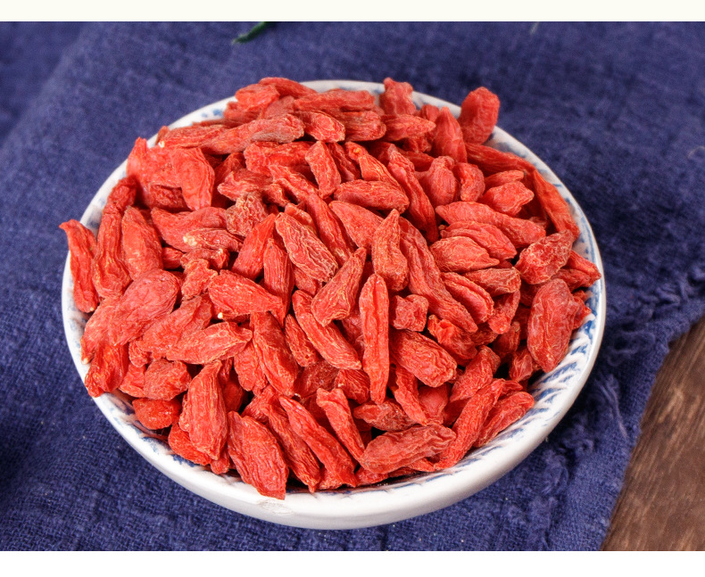 Goji Berries 300g (Lycium barbarum) — Ningxia Zhongning Dried Red Wolfberry for Tea in use