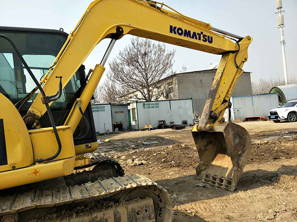 2手挖机 小松PC700-8小型挖掘机市场 6吨挖土机 二手挖掘机价格