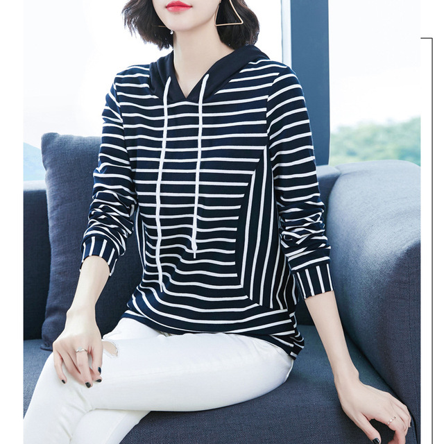 New T-shirt striped lady’s jacket with long sleeves