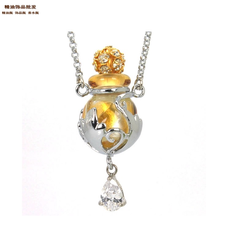 中国精油饰品网幻彩金黄瓶流星花园项链吊坠4.jpg