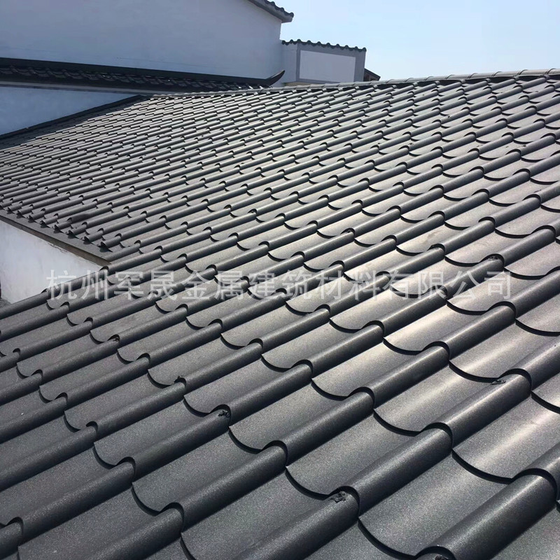生产厂家直销 灰色YX56-256-765型金属琉璃瓦 铝镁锰屋面板