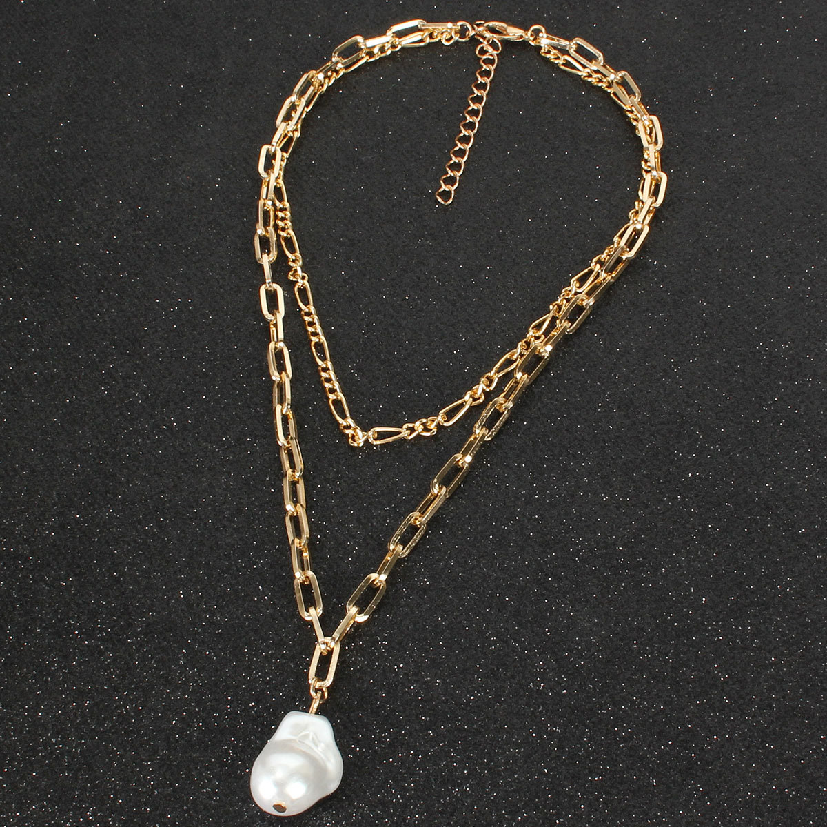 Simple And Stylish Personality Female Money Chain Double Pearl Pendant Necklace display picture 9