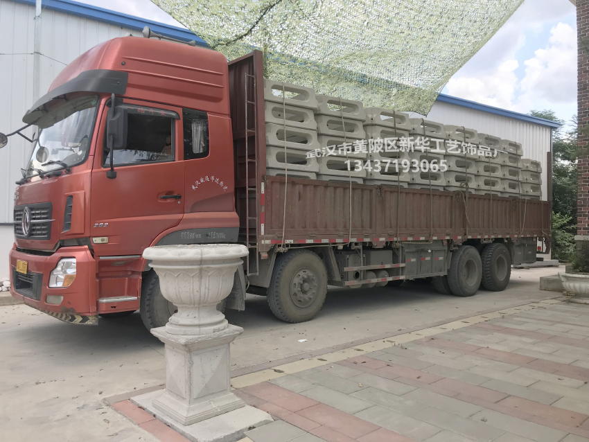 混凝土預(yù)制生態(tài)框切塊平鋪式護坡