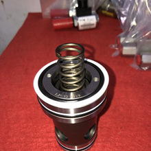 ����̨���a��ͨ߉݋���b�yLCV-16