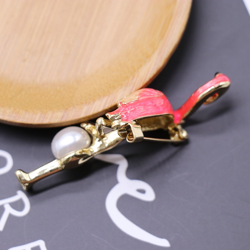 Pink Flamingo Brooch High-grade Sen Brooch Female Simple Student Brooch display picture 6