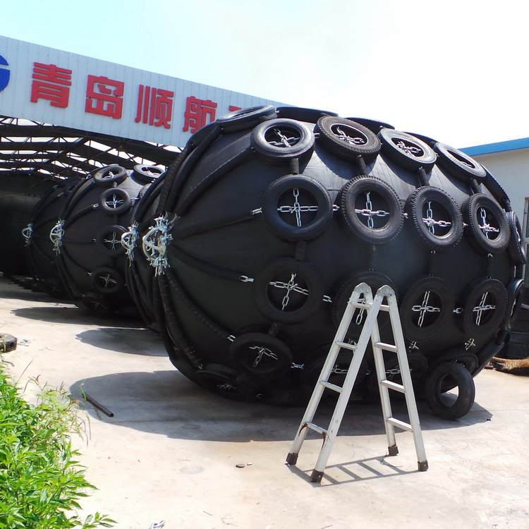 螺纹式橡胶充气护舷肋式充气靠球ribbed pneumatic rubber