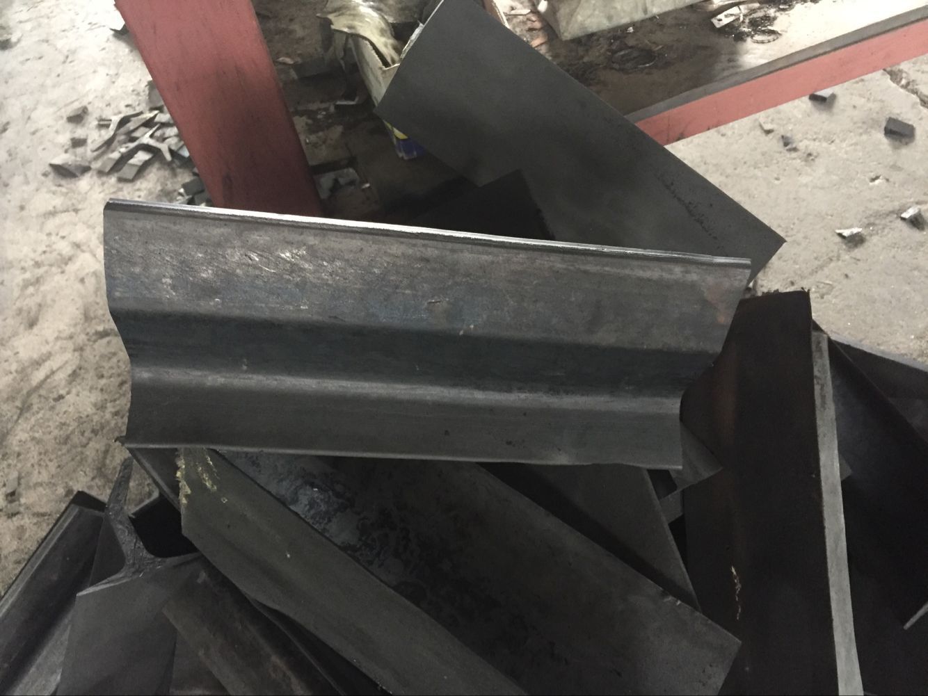 隔板橡胶带隔条带挡边带挡板带