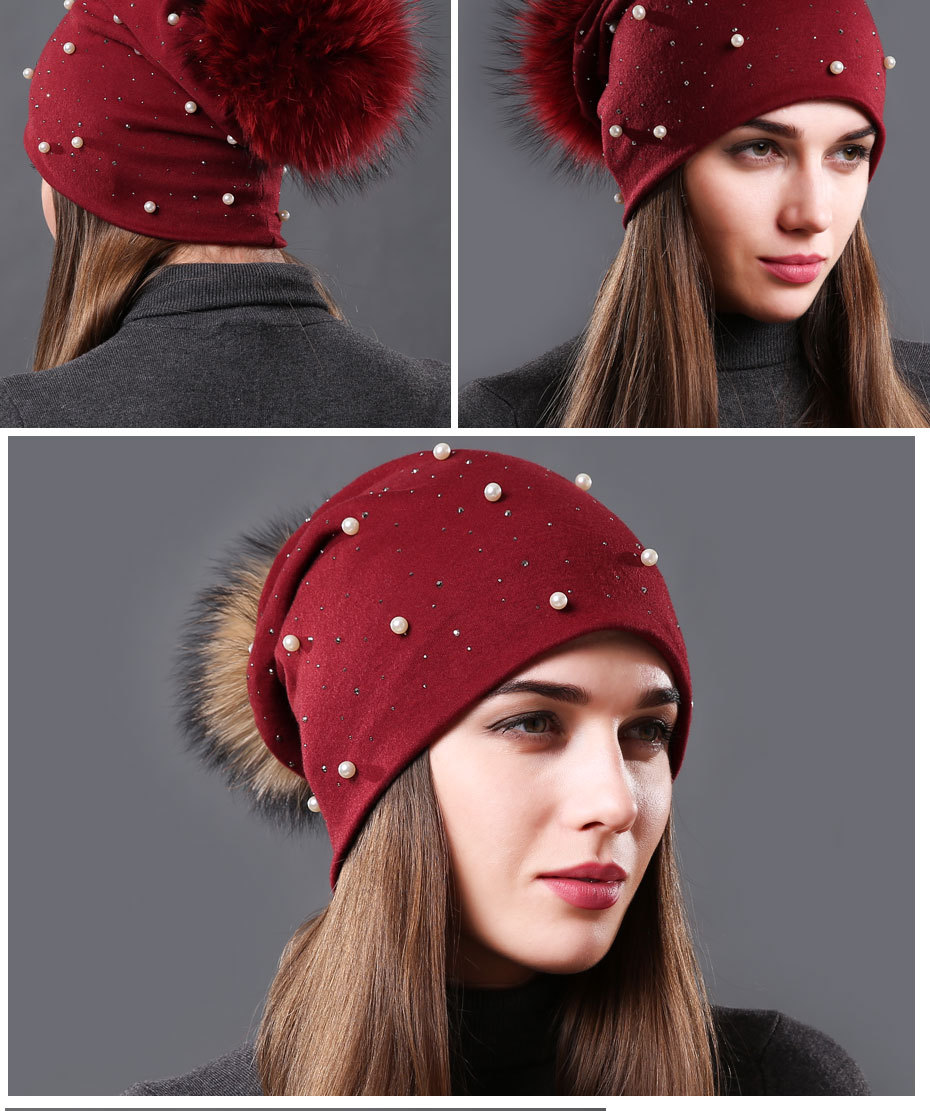 Mujeres Dulce Estilo Simple Color Sólido Pompones Sin Alero Sombrero De Beanie display picture 3