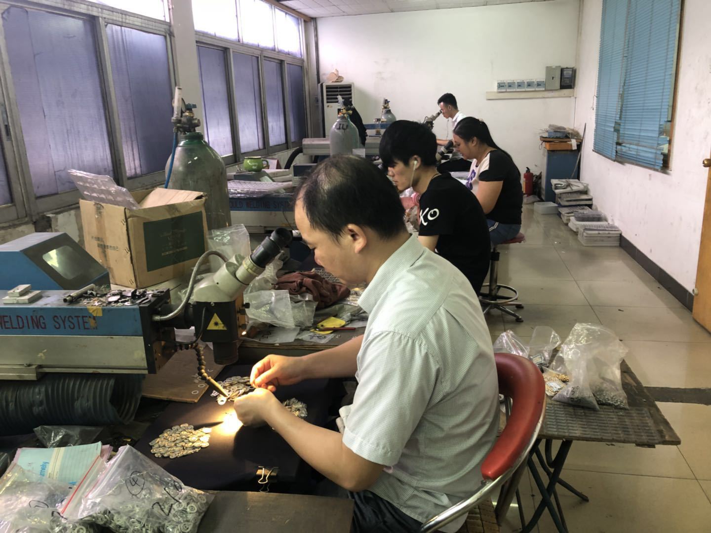 抛光打磨.jpg