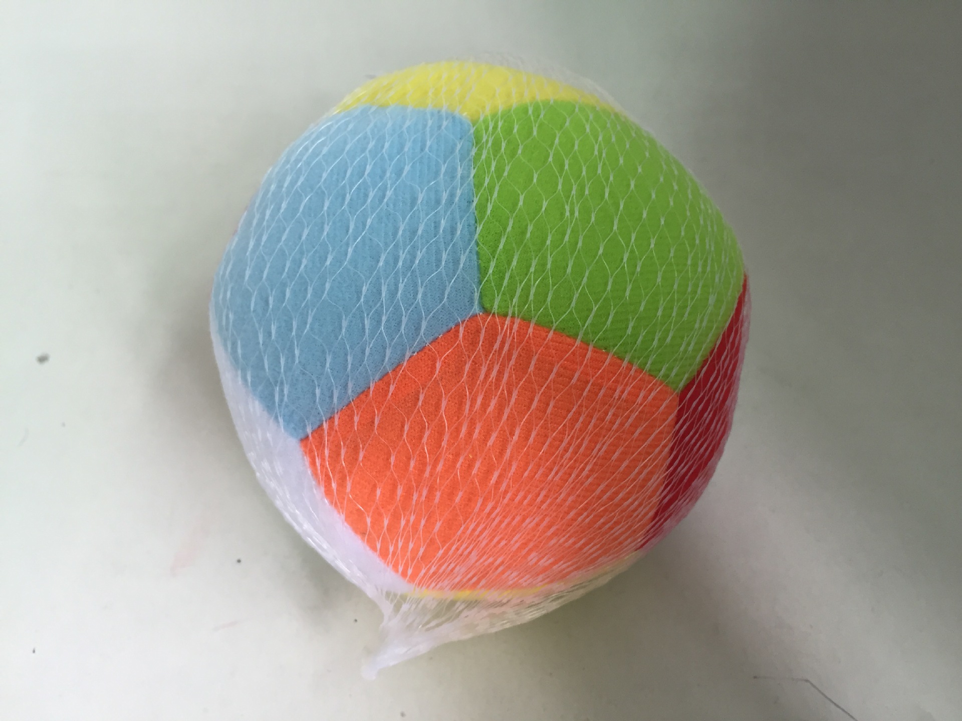 Factory direct 5 inch cloth ball/add Bell early education toy hand catch ball PP cotton ball various sizes customized