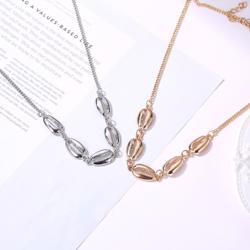 New Fashion Items Retro Shell Women's Alloy Necklace Sexy Metal Clavicle Chain display picture 2