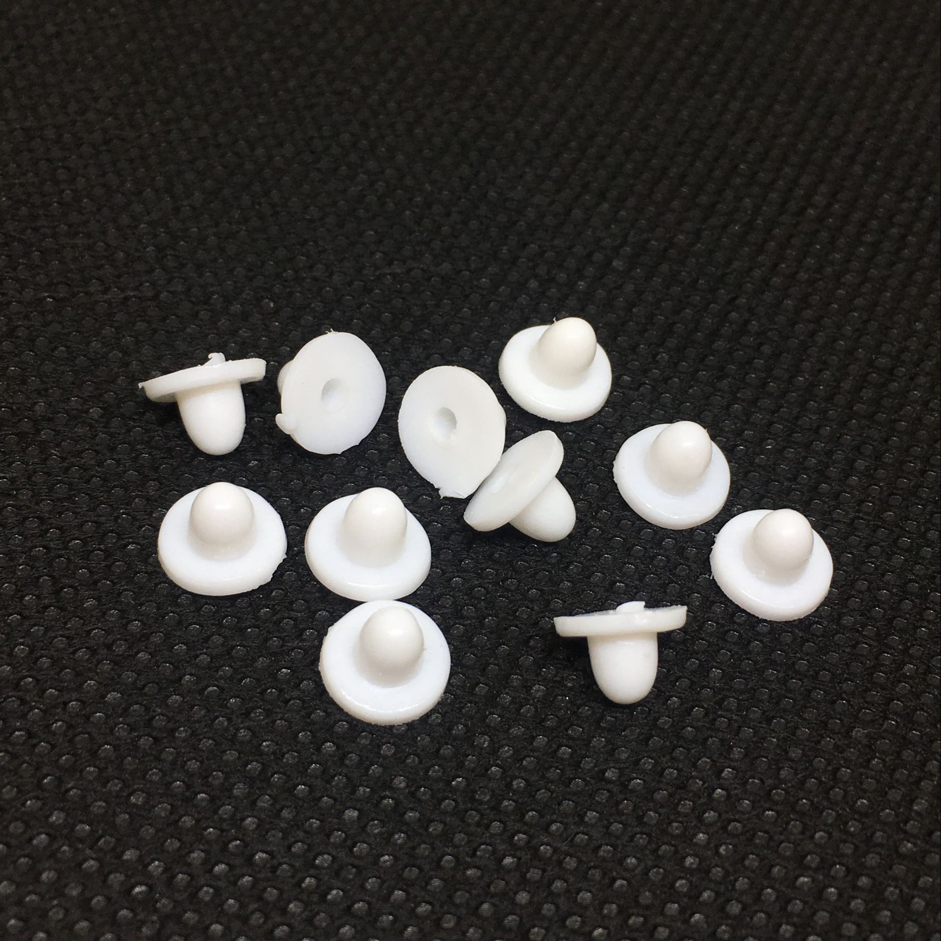 EE4F8568762DD8945E25F3152CBAFF