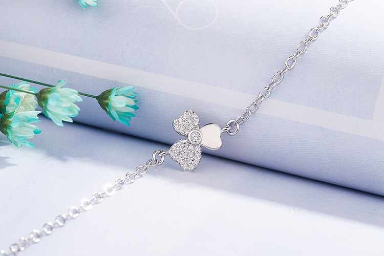 Korean version of the new clover flower diamond zircon leaf copper bracelet