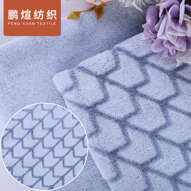 印花法兰绒 背印剪花面料 针织印花绒布 秋冬睡衣家居服面料批发