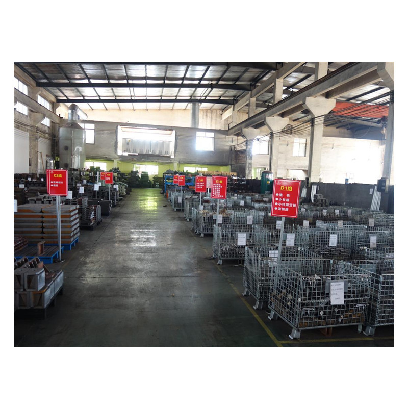 供应宝石花带锯床配件蜗轮，导向头、油缸油泵电机等各种锯床配件