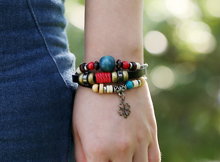 New Alloy Clover Clover Beaded Leather Bracelet