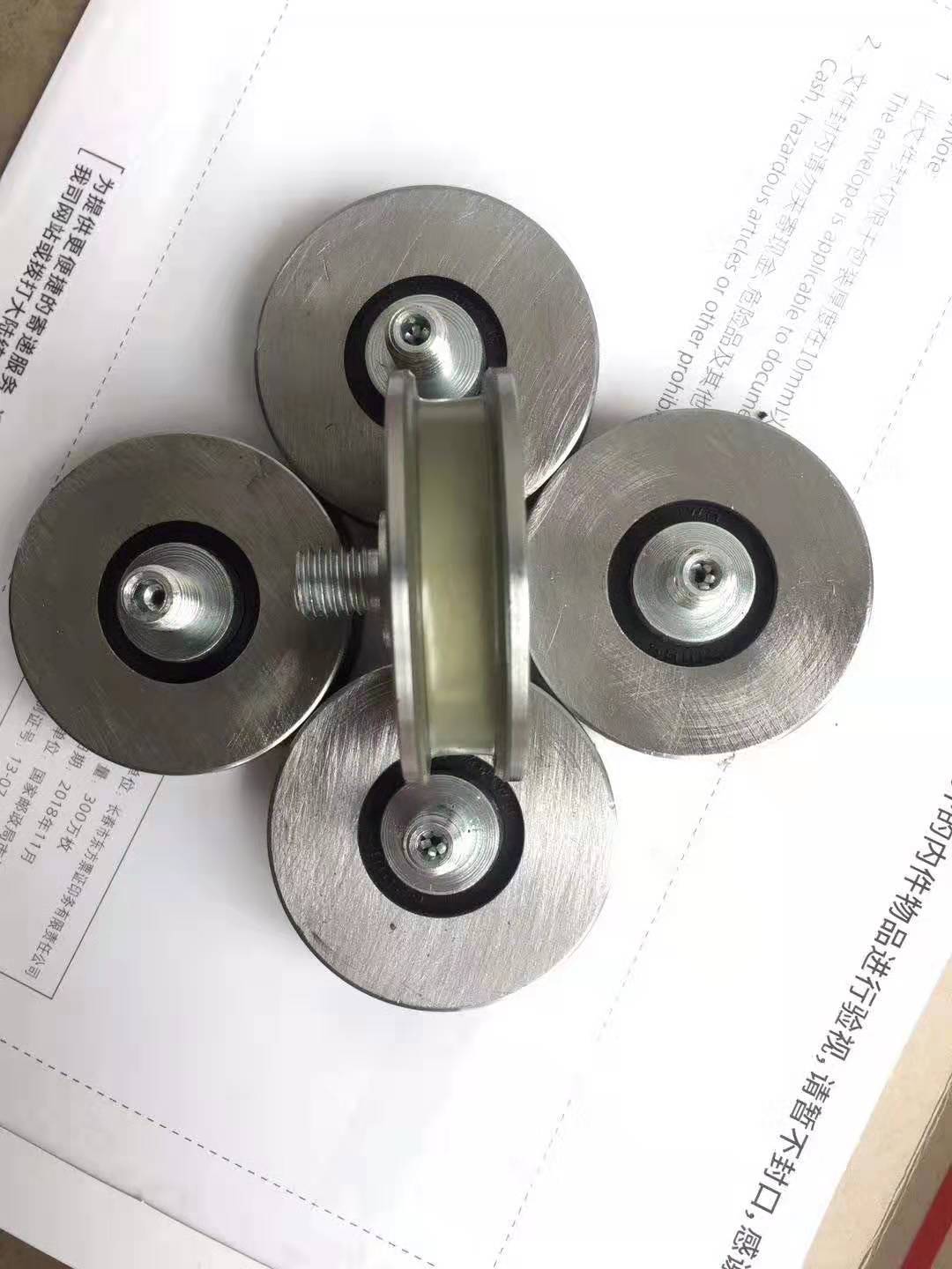 厂家各大品牌日立电梯门挂轮门滑轮橡胶滚轮上挂轮挂板电梯配件