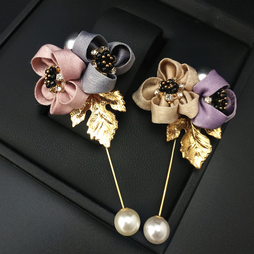 European and American floral fabric imitation pearl brooch water drill alloy matches clothing Korean style accessory sweater pin for women