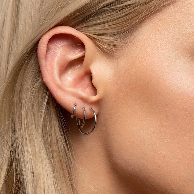 Emanco Mode Edelstahl Ohrringe Frauen Europäischen Und Amerikanischen Anzug Accessoires Ohrringe Einfache Vergoldete Ohrringe Ohrringe display picture 4
