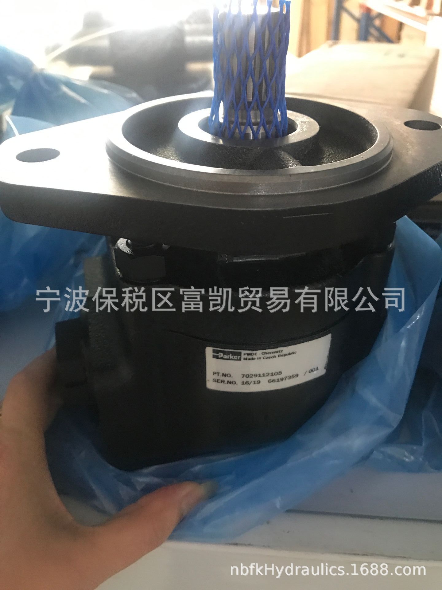 3339111743，PGP517A0700CM1H3NP5P3B1B1齿轮泵特价