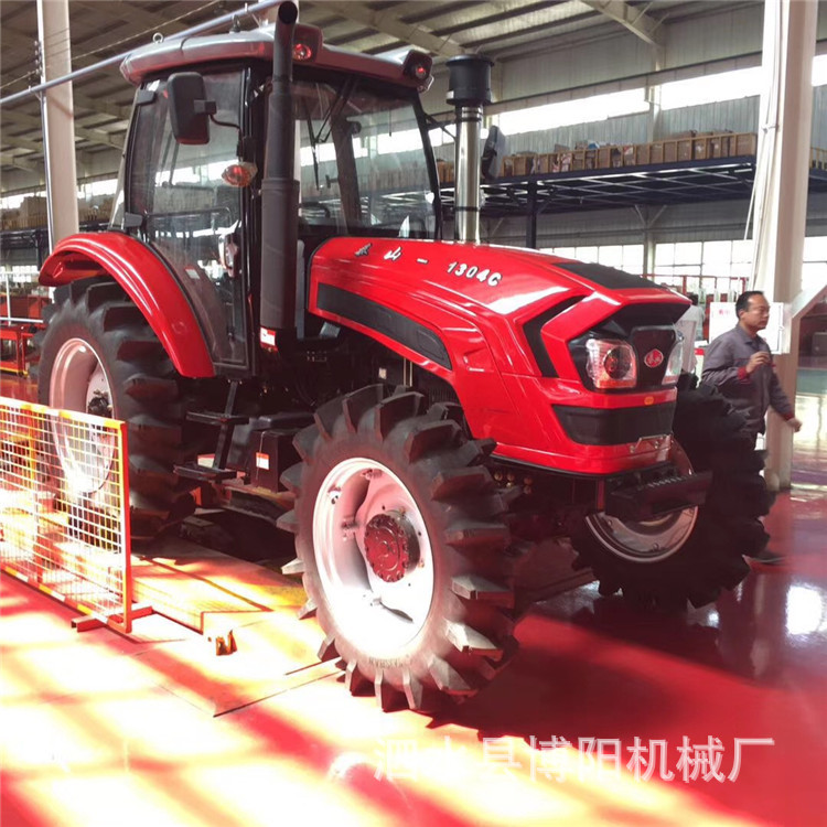 东方红动力四驱泰山拖拉机强压多路阀性能稳定省油农用拖拉机价格