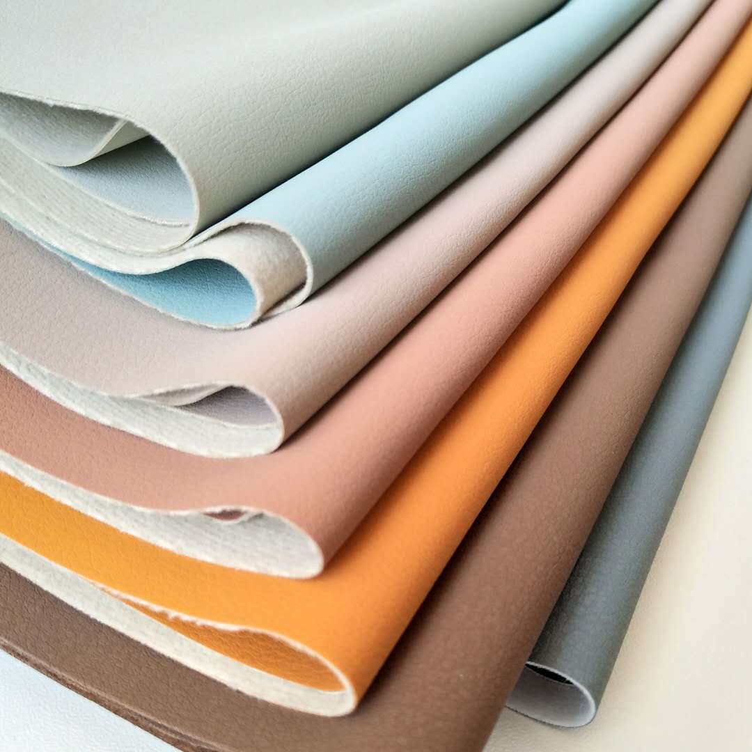 无溶剂皮革PU材料汽车座椅座垫皮料沙发包包绒底材料单面皮革面料