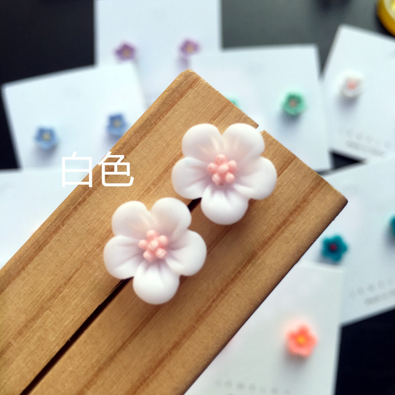 Wholesale Jewelry 1 Pair Simple Style Flower Resin Ear Studs display picture 8