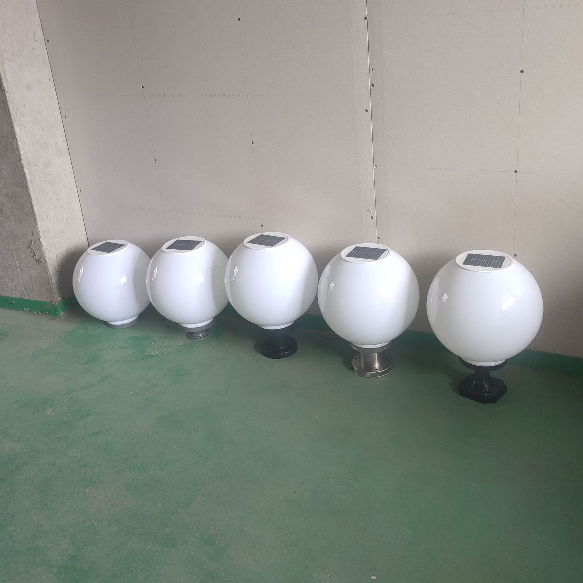 太阳能球形柱头灯户外防水圆球围栏门柱灯亚克力不碎球院墙球形灯-阿里巴巴