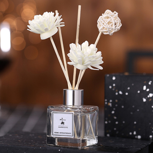 Fireless Aromatherapy Essential Oil Dried Flower Rattan Sandalwood Incense Bedroom Aromatherapy Perfume Toilet Deodorizing Aromatherapy Bottle Wholesale